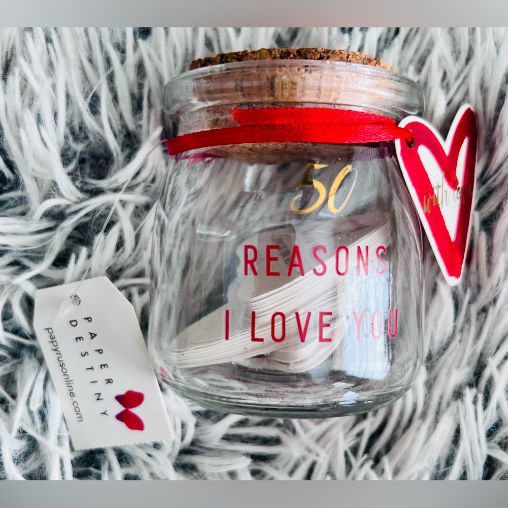 Papyrus “50 Reasons I Love You” Valentine Notes. Brand New!